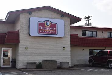 مُتل Regency Inn And Suites