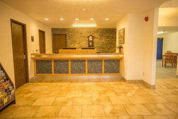 فندق على الطريق Sunnyside Inn And Suites