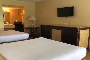 Altamonte Springs Hotel And Suites