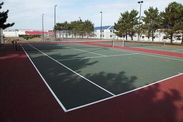 هتل Barkers Island Inn Resort & Conference Center