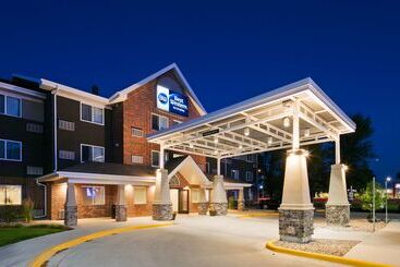 Отель Best Western Harvest Inn & Suites