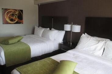 Отель Best Western Harvest Inn & Suites