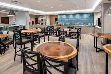 هتل Best Western Plus Greenville I385 Inn & Suites