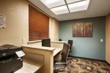 Best Western San Dimas Hotel & Suites
