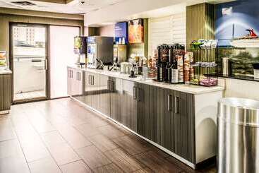 هتل Comfort Inn Downtown Charleston