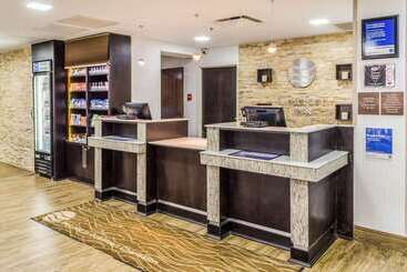 هتل Comfort Inn Downtown Charleston