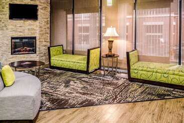 هتل Comfort Inn Downtown Charleston