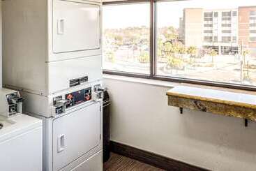 هتل Comfort Inn Downtown Charleston