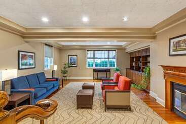 ホテル Comfort Inn Foxboro – Mansfield