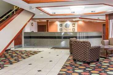 هتل Comfort Inn Maumee  Perrysburg Area