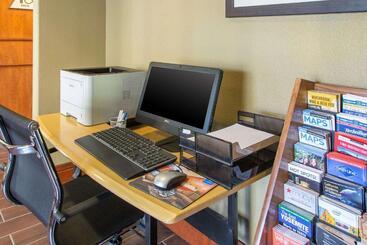 هتل Comfort Inn & Suites San Francisco Airport North