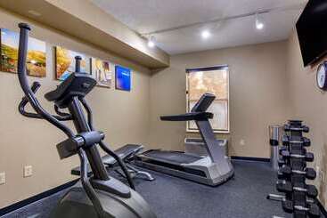 هتل Comfort Inn & Suites