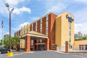 هتل Comfort Inn & Suites
