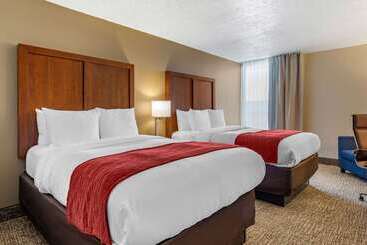 هتل Comfort Inn University