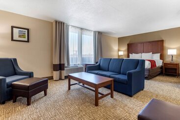 هتل Comfort Inn University