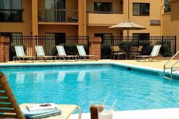 هتل Courtyard By Marriott Atlanta Executive Park/emory