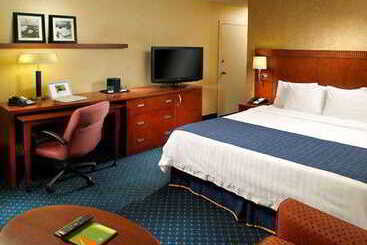 هتل Courtyard By Marriott Augusta