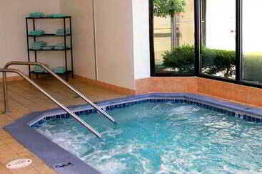 هتل Courtyard By Marriott Augusta