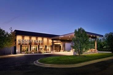هتل Courtyard Chicago Highland Park/northbrook