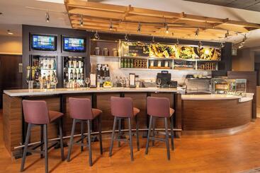 هتل Courtyard By Marriott Dulles Airport Herndon/reston