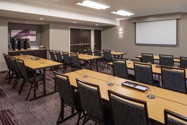 هتل Courtyard By Marriott Dulles Airport Herndon/reston