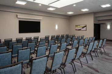 هتل Courtyard By Marriott Dulles Airport Herndon/reston
