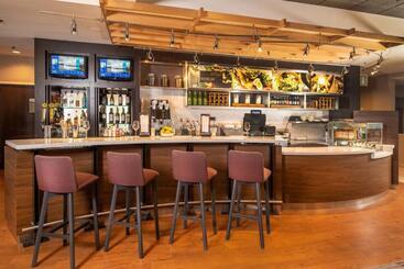 هتل Courtyard By Marriott Dulles Airport Herndon/reston