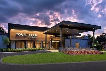 هتل Courtyard By Marriott Poughkeepsie