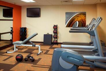 هتل Courtyard Chicago Deerfield