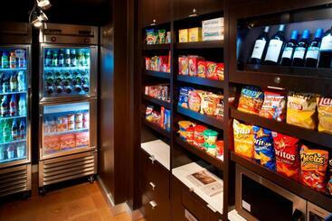 هتل Courtyard Chicago Deerfield