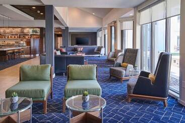 هتل Courtyard Chicago Highland Park/northbrook