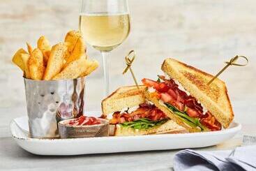 هتل Courtyard Chicago Highland Park/northbrook