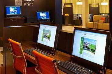 هتل Courtyard Chicago Highland Park/northbrook