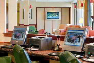 هتل Courtyard Chicago Highland Park/northbrook