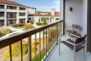 هتل Courtyard Greenville Haywood Mall