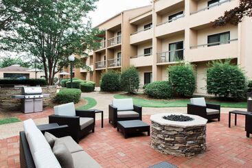 هتل Courtyard Montgomery