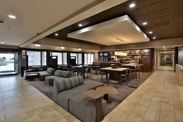 هتل Courtyard Montgomery
