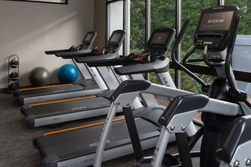 هتل Courtyard By Marriott Nashville Airport