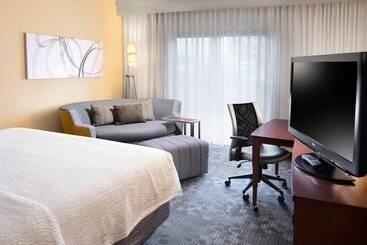 هتل Courtyard By Marriott Oklahoma City Airport