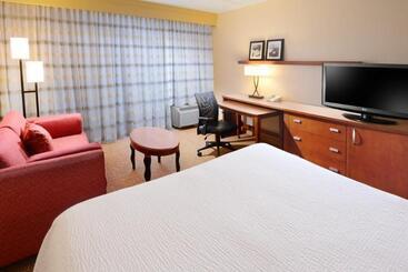 ホテル Courtyard By Marriott San Antonio Airport