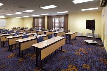 هتل Courtyard Tampa Westshore/airport