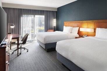 هتل Courtyard Tampa Westshore/airport