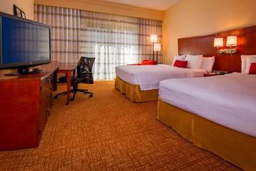 Courtyard Virginia Beach Norfolk - Virginia Beach