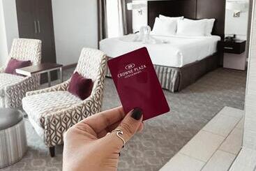 هتل Crowne Plaza Chicago Sw   Burr Ridge, An Ihg