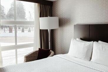 هتل Crowne Plaza Chicago Sw   Burr Ridge, An Ihg