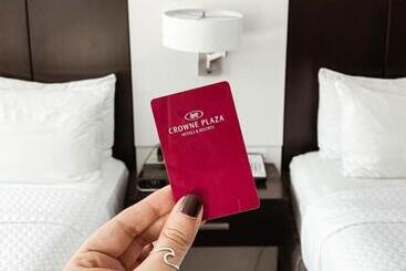 هتل Crowne Plaza Chicago Sw   Burr Ridge, An Ihg