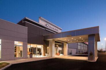 هتل Crowne Plaza Chicago Sw   Burr Ridge, An Ihg