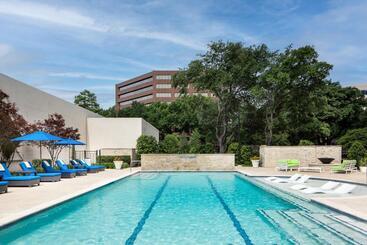 هتل Dallas Addison Marriott Quorum By The Galleria
