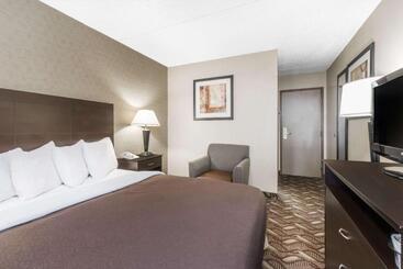 هتل Days Inn By Wyndham Bismarck