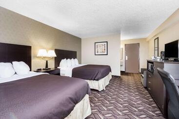 هتل Days Inn By Wyndham Bismarck